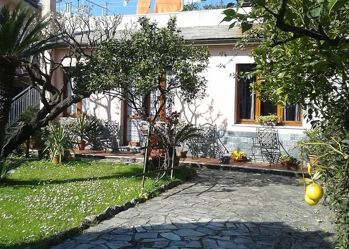 Casa Tra Il E Il Blu *