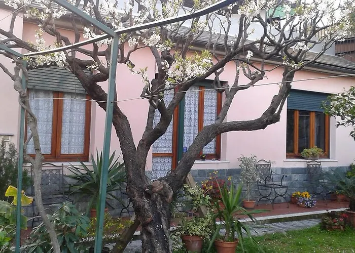 Casa Tra Il E Il Blu